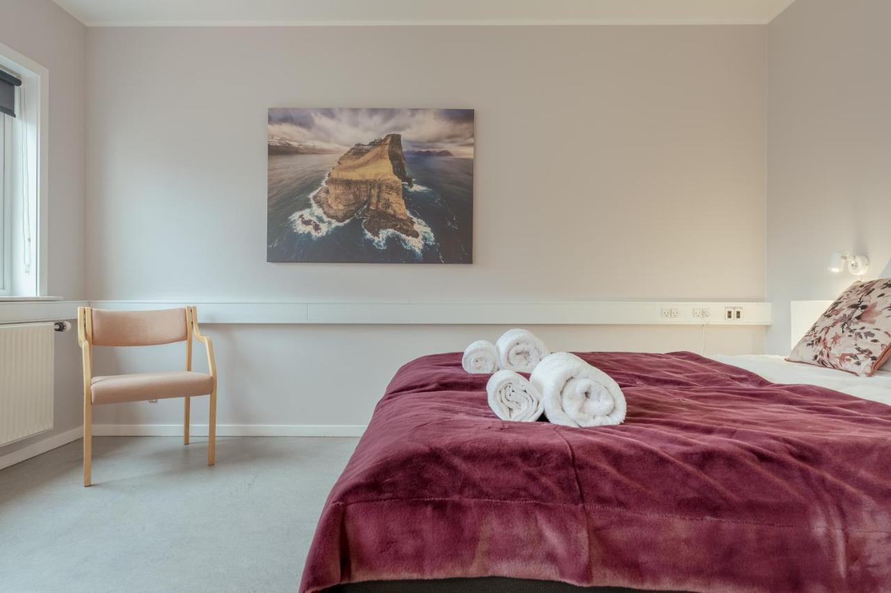 Torsgota Guesthouse - In The Heart Of Torshavn Exterior photo